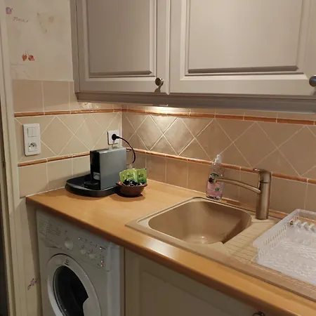 Apartment Deux Beaux Studios, Rue Pietonne, Bord De Mer, Clim