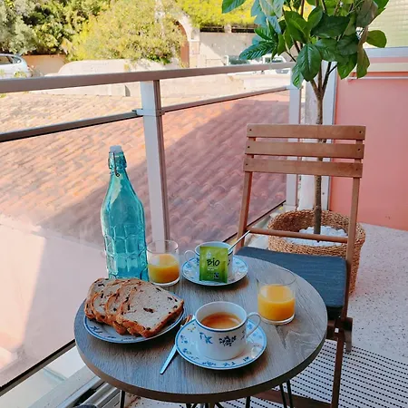 Apartment Deux Beaux Studios, Rue Pietonne, Bord De Mer, Clim Bandol