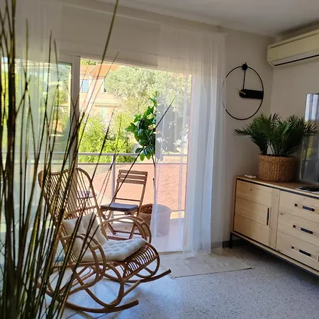 Deux Beaux Studios, Rue Pietonne, Bord De Mer, Clim Apartment Bandol