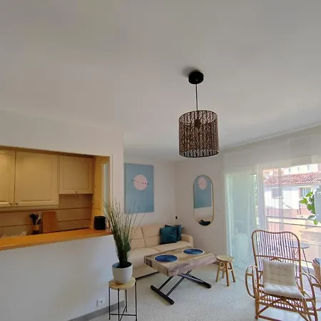 Apartment Deux Beaux Studios, Rue Pietonne, Bord De Mer, Clim Bandol